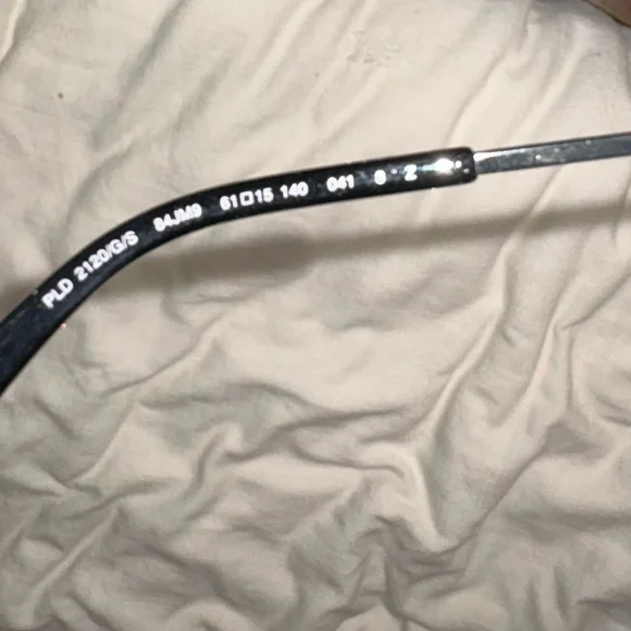 Polaroid Glossy Black Eyewear - Picture 5 of 5